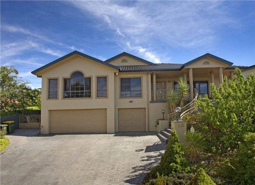 一日建成的英国平房价格仅售6万英镑