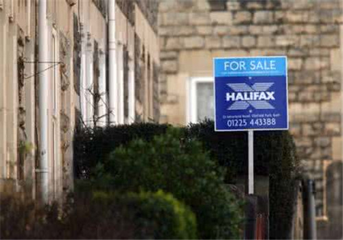 房地产方面持续走下坡趋势， 英国央行决定降息