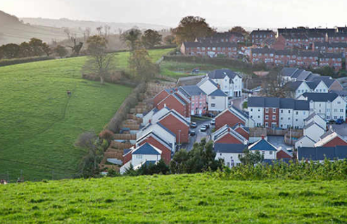 英国房产供给不足，但三分之二的民众反对绿化带上建房