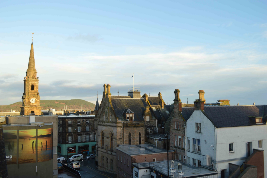 英国房价快速增长，导致买房“愈发难以负担”