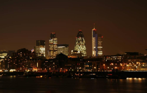 英国房价同比涨6.8%，增幅放缓