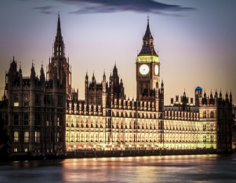 在英国买房签署合同时，要注意哪些问题？