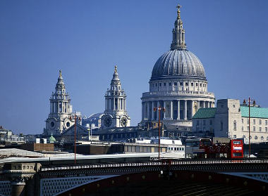 在英国买房如何排除购房法律陷阱？