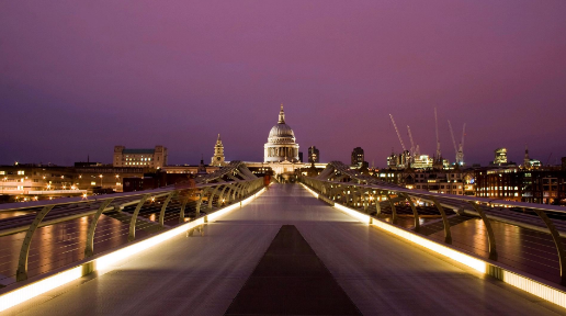 在英国买房要不要找中介？