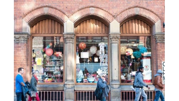 英国伦敦购房开启“现场模式”