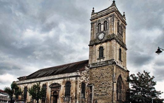 利物浦租房需要担保人吗？